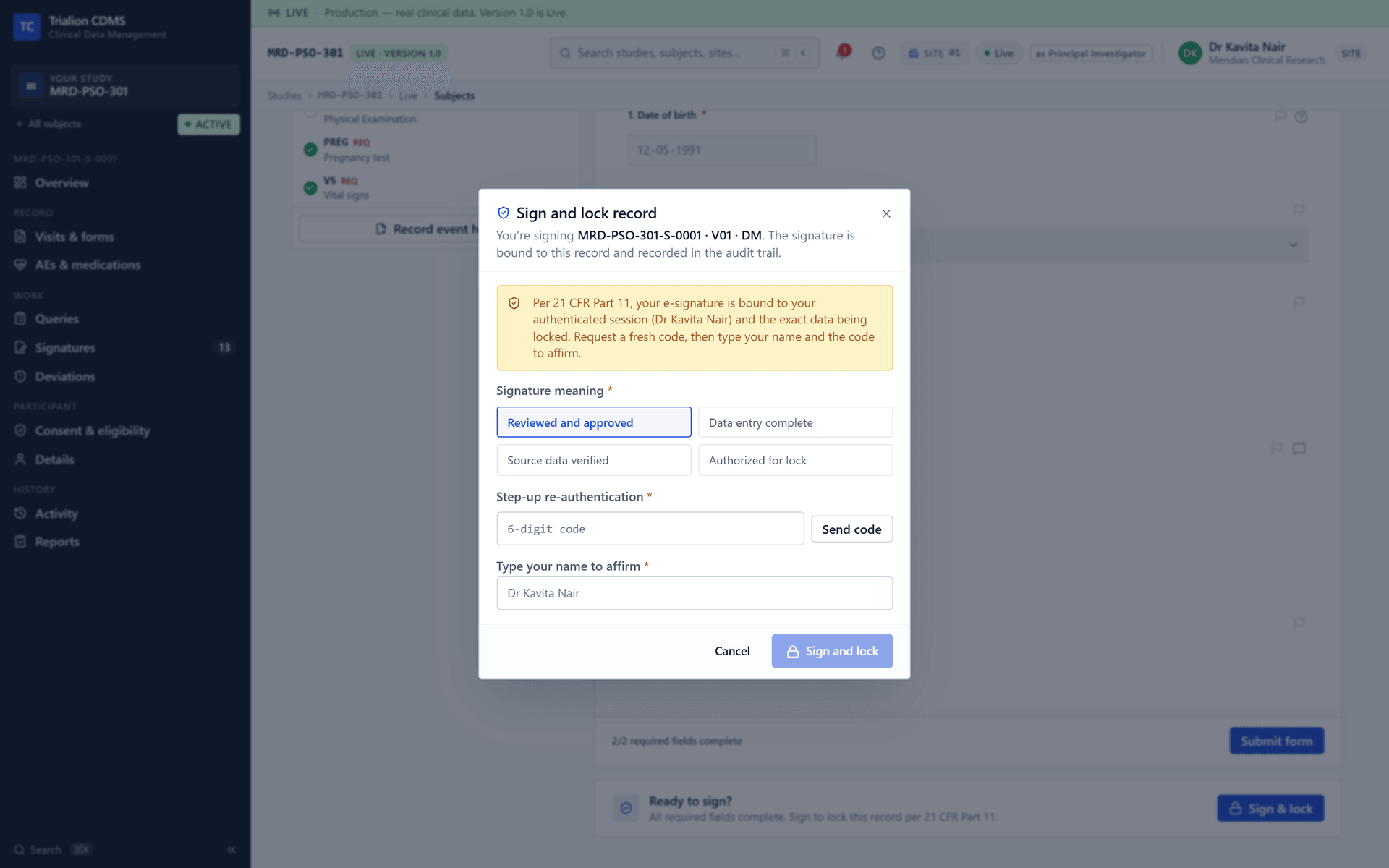 The sign-and-lock dialog: what is signed, the meaning of the signature, a one-time code and the typed name.